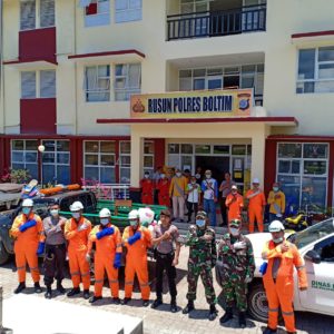 Gugus Tugas Penanggulangan Penyebaran Covid-19 Semprot Disinfektan Perkantoran Boltim