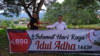 Jelang Idul Adha, Pincab BSG Tutuyan Tun Emir Serahkan Hewan Qurban Kepada Pemkab Boltim