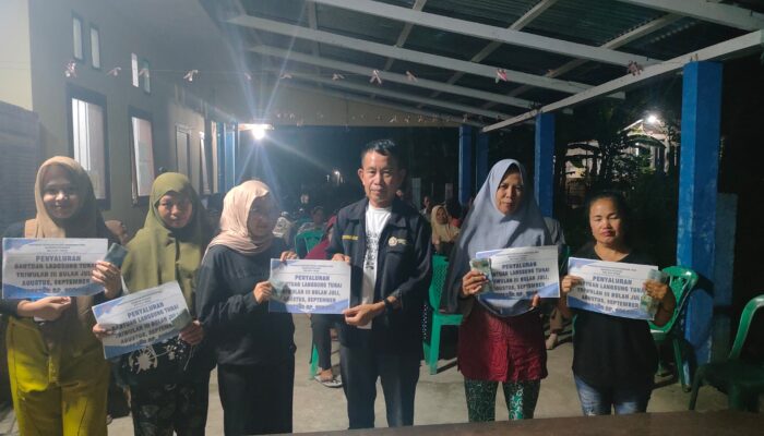Pemdes Buyat Tengah Kembali Salurkan BLT Tahap Ketiga