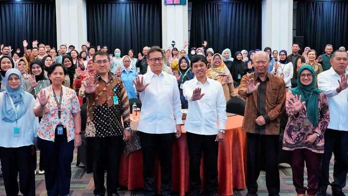 Kemenkes RI Perkuat Upaya Eliminasi TB Lewat Buku Panduan dan Lembar Balik