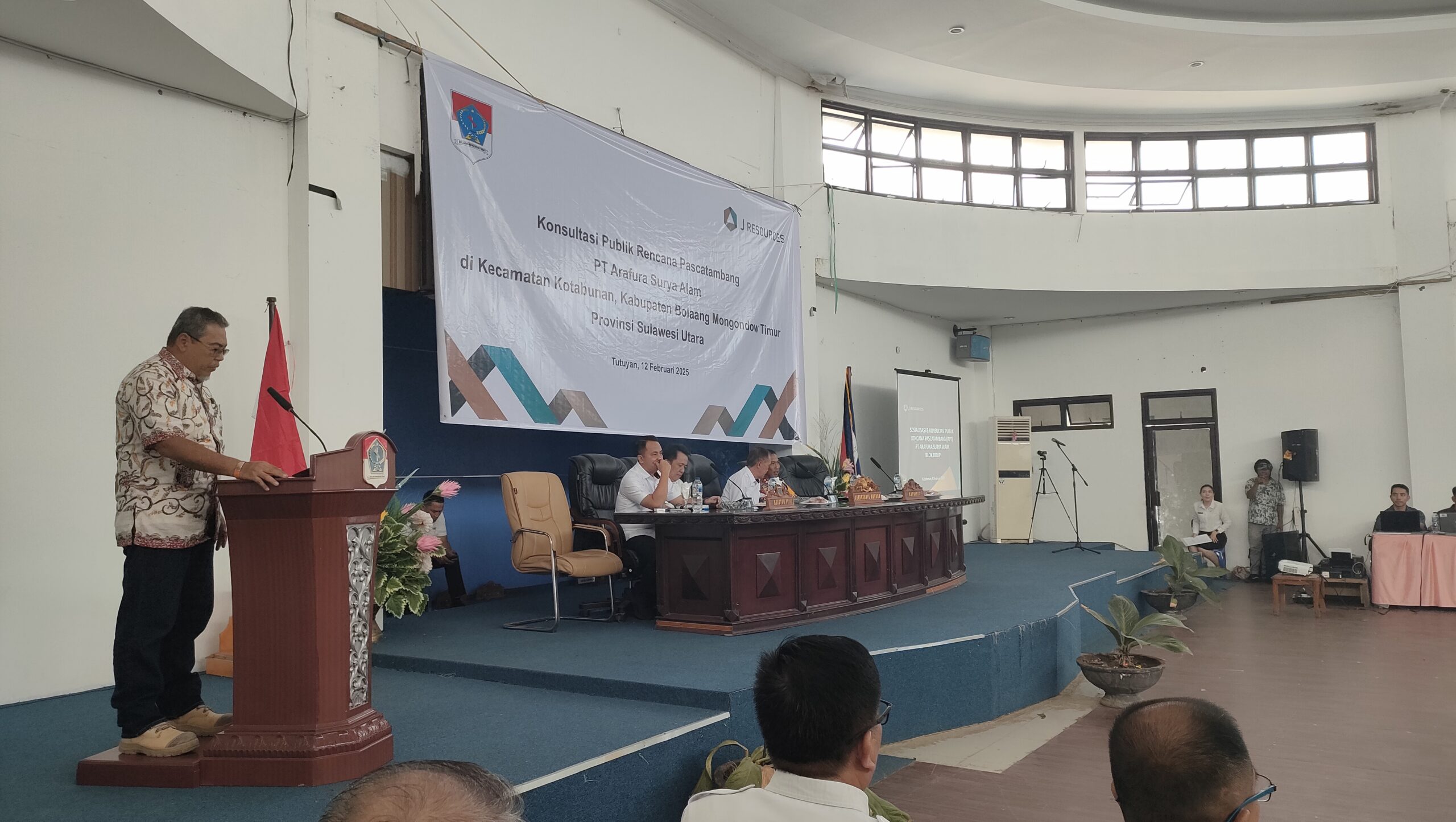 Konsultasi publik