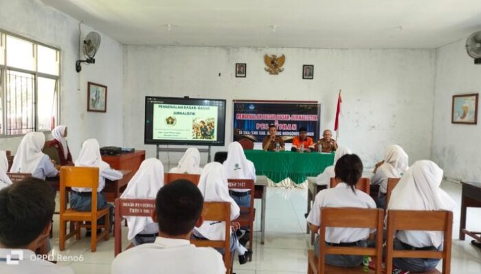 Hadapi Derasnya Informasi Digital, PWI Boltim Bersama PT ASA Bekali Siswa SMA-SMK Kotabunan Ilmu Jurnalistik dan Etika Bermedia Sosial